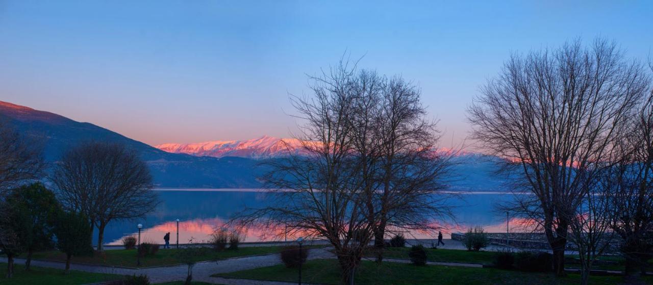 Iqoqo Hotels - Luxury Suites Ioannina Exterior foto